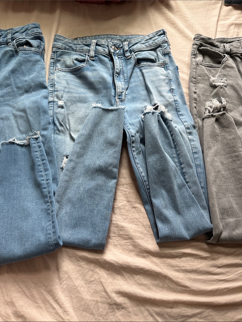 American Eagle Outfitters Women’s Skinny Jeans in Light Blue and Gray - Picture 11 of 12